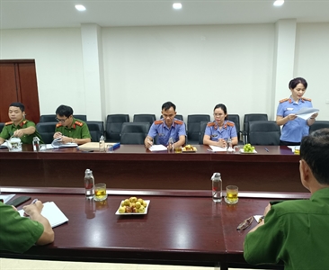 Viện KSND huyện Quốc Oai tiến hành kiểm sát trực tiếp việc tạm giữ, tạm giam...
